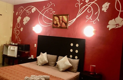 Downtown Holbox Hotel | Mi Viejo Chit