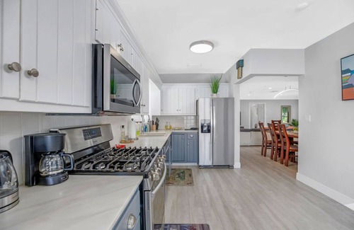 Coral Ridge Isles House | "MIA Retreat"! 4BR 2300Sqft in Ft Lauderdale