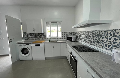 Hozanejos Ski Chalet | Miamar II House in Chiclana