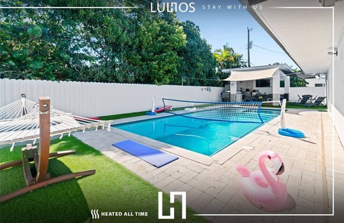 Westchester House | Miami Entertainer: Pool, Jacuzzi & Outdoor Living