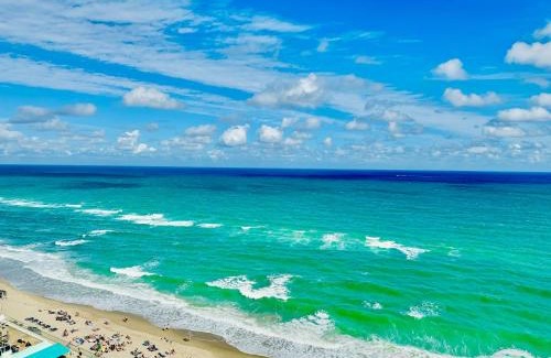 Hollywood South Central Beach Apartment | Miami Hollywood Incredible 2 Bedroom 2 Bathroom 005-22bmar