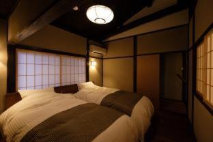Nakagyo Ward House | Mibu Momiji