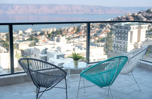 Tiberias House | Michealangelo- luxury garden apartment with pool