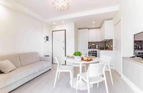 Borghetto Santo Spirito Apartment | Michelangelo with swimming pool and terrace