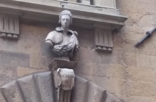 San Niccolo House | Michelangelo's retreat, a small residence on the ground floor of a