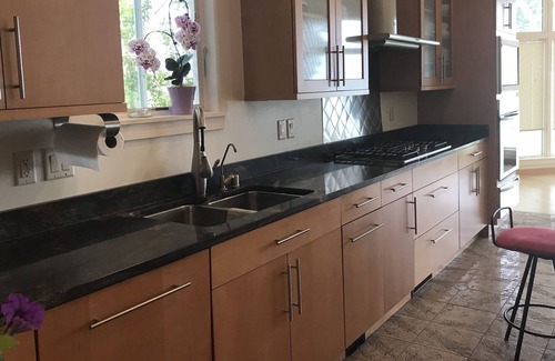 Fox Point House | Michigan Lake Front House 15 min to Milwaukee downtown!