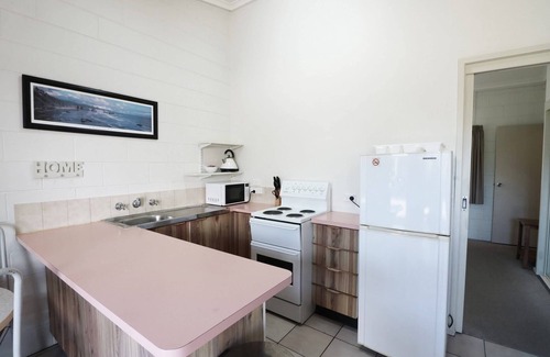 Merimbula Cabin | Micks Budget Accommodation on Fishpen