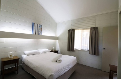 Merimbula Cabin | Micks Budget Accommodation on Fishpen