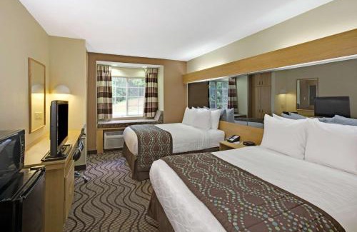 University Place Hotel | Microtel Inn by Wyndham University Place