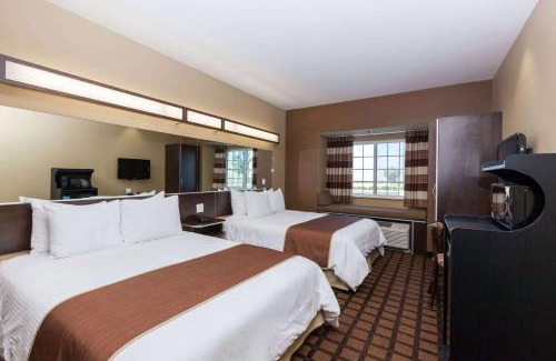 Wheeler Ridge Hotel | Microtel Inn & Suites by Wyndham Wheeler Ridge