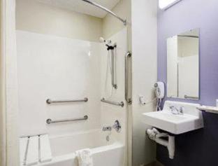 Eastwick Hotel | Microtel Inn & Suites by Wyndham Philadelphia Airport