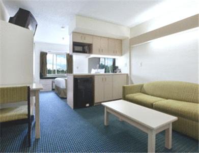 Barium Springs Hotel | Microtel Inn & Suites by Wyndham Statesville