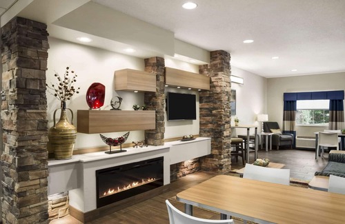 Lynchburg Hotel | Microtel Inn & Suites By Wyndham Lynchburg