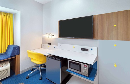 Opelika Hotel | Microtel Inn & Suites by Wyndham Opelika