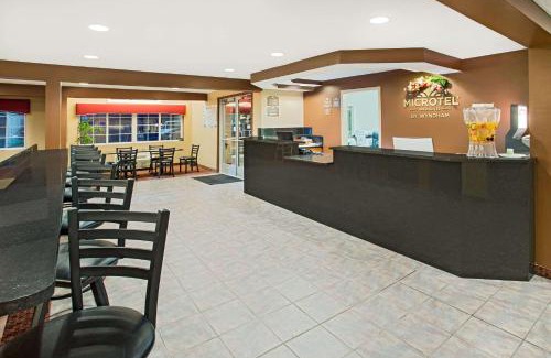 Holland Hotel | Microtel Inn & Suites by Wyndham Holland