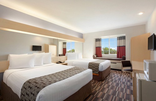 Ceres Hotel | Microtel Inn & Suites by Wyndham Modesto Ceres