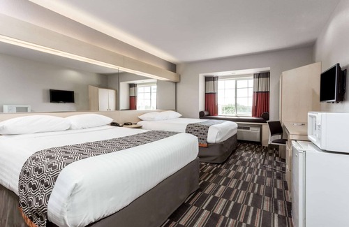 Ceres Hotel | Microtel Inn & Suites by Wyndham Modesto Ceres