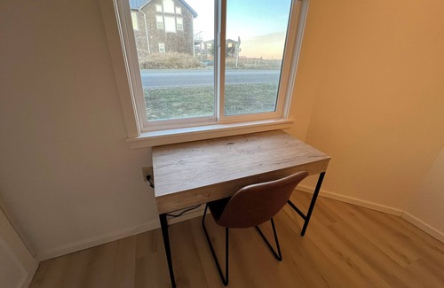 Bandon House | Mid Century Beach Bungalow - Walk to beach and 9 min. from Golf