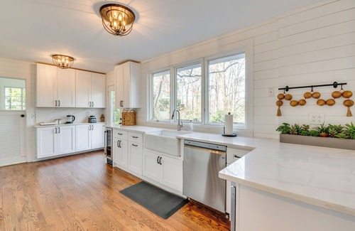 Brandon House | Mid-Century Bungalow in the Heart of Buckhead!