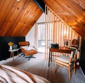 Running Springs Ski Chalet | Mid-Century Cabin Perfect for Romantic Getaway