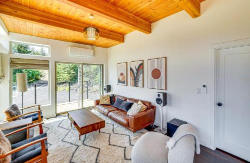 Worley House | Mid-Century Escape Lake Views, Steps to Cave Bay!