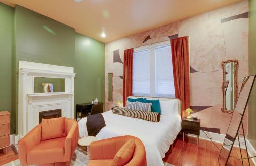 Dixon Park Apartment | Mid-Century getaway