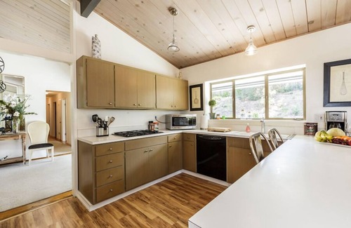 Belvedere Tiburon House | Mid-Century home with a beautiful view, deck, & rear fenced-in patio