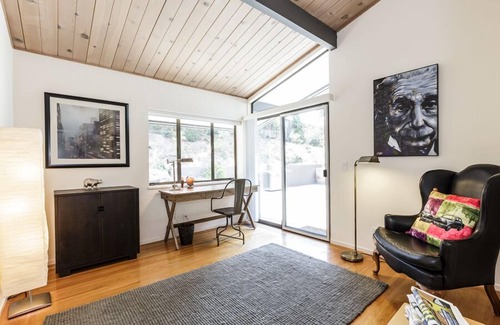 Belvedere Tiburon House | Mid-Century home with a beautiful view, deck, & rear fenced-in patio