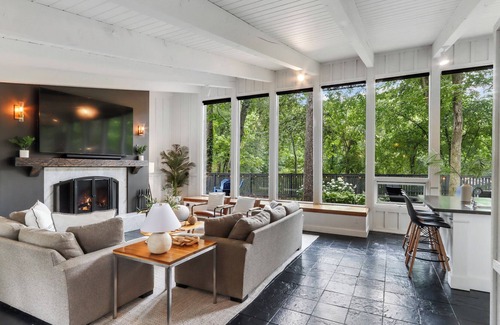 Indian Hills House | Mid-Century Luxury- Unique Geneva Lake Home