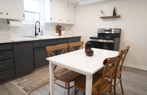 Greeley Apartment | Mid Century Manor - Downstairs Unit