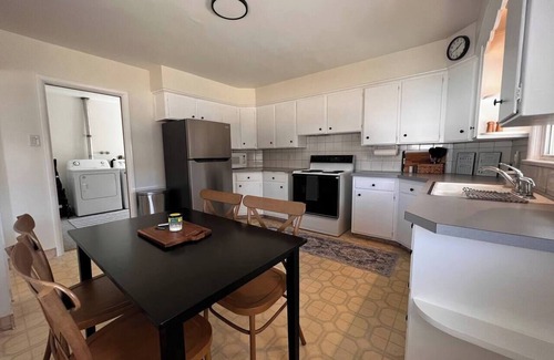 Greeley Apartment | Mid Century Manor Upstairs