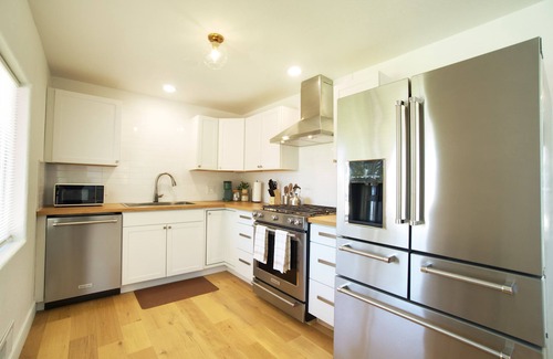 South Westminster House | Mid Century Modern era insipired decor home in Westminster