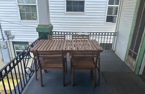 Mid-City Apartment | Mid City 2 BR- beautiful, renovated Arts & Crafts Flat