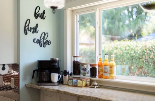 Mid City South House | Mid-City Home|Chef's Kitchen|Fenced Yard!