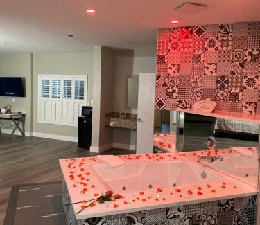 El Rancho Hotel | Mid City Inn & Suites Pico Rivera