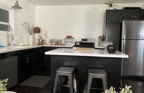 Mid City House | Mid City Modern Bungalow Close to Everything!