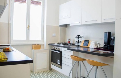 Monteverde House | Mid House - Design Holiday Home