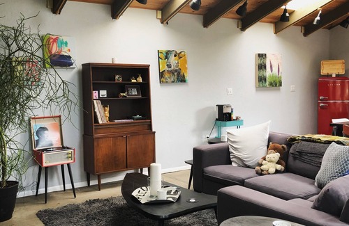 Dunlap House | Mid-Mod Boutique Vineyard Guesthouse