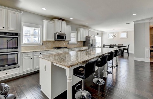 Loganville House | Mid-Term Luxury Living @ Affordable Price! [Pet Friendly]