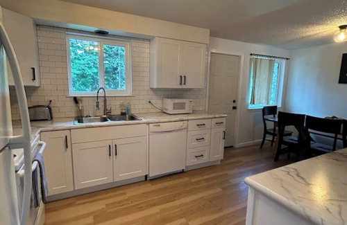 Coeur d'Alene House | Mid town, central location. Kid friendly & CLEAN!