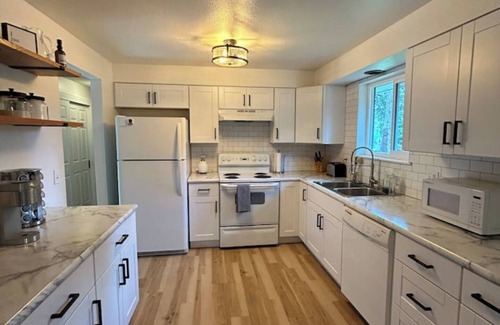 Coeur d'Alene House | Mid town, central location. Kid friendly & CLEAN!