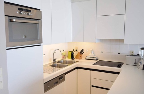 Middelkerke Apartment | Middelkerke Beachfront Stay: Sea Views & Balcony!