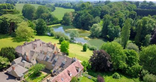 Middle Aston Bed & Breakfast | Middle Aston House