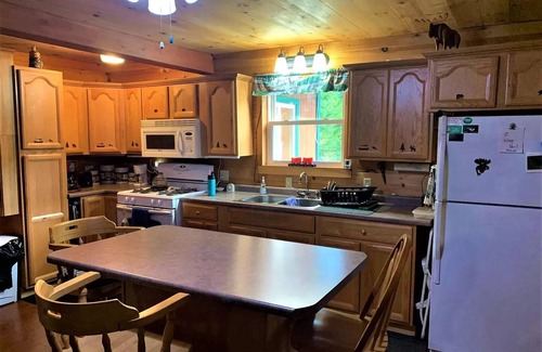 Pittsburg House | Middle Pond Cabin- Direct ATV & Snowmobile Access