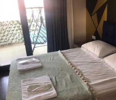 Ortakoy Apartment | Middle Village