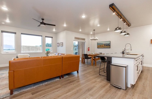 Four Corners Condo | Middlecreek Luxury Home