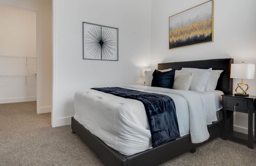 Castleberry Hill Apartment | Midknight Chateau