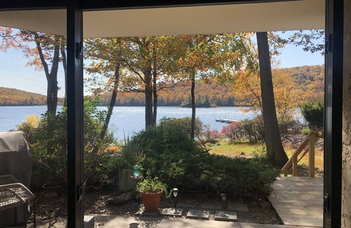 Lake Harmony Condo | Midlake Magic. Lakefront, Ski, Hike, Beach, Pooln