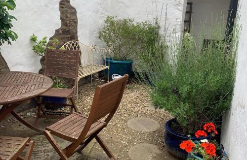 Instow House | Midships