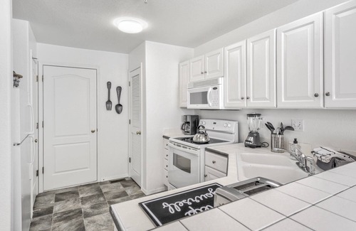 Southwest Colorado Springs House | Midterm Rental in Beautiful SW, Wifi, Garage, Sport Court, Trail, Broadmoor World Arena